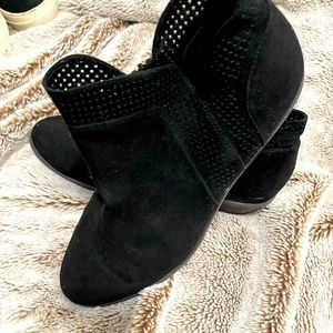 Pre-loved 💕 Old Navy Ankle Boots